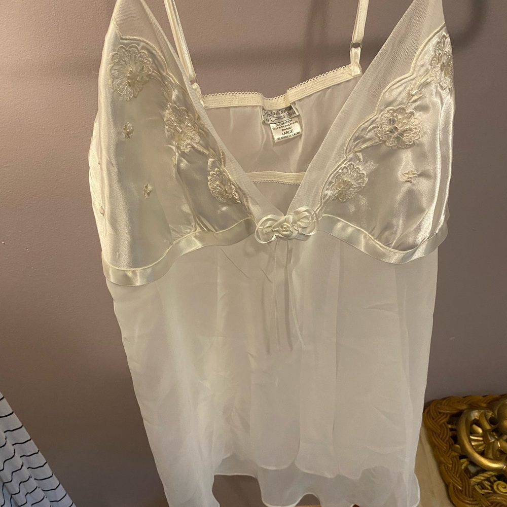 Vintage Cinema Exoile Ivory Floral Lace Chemise